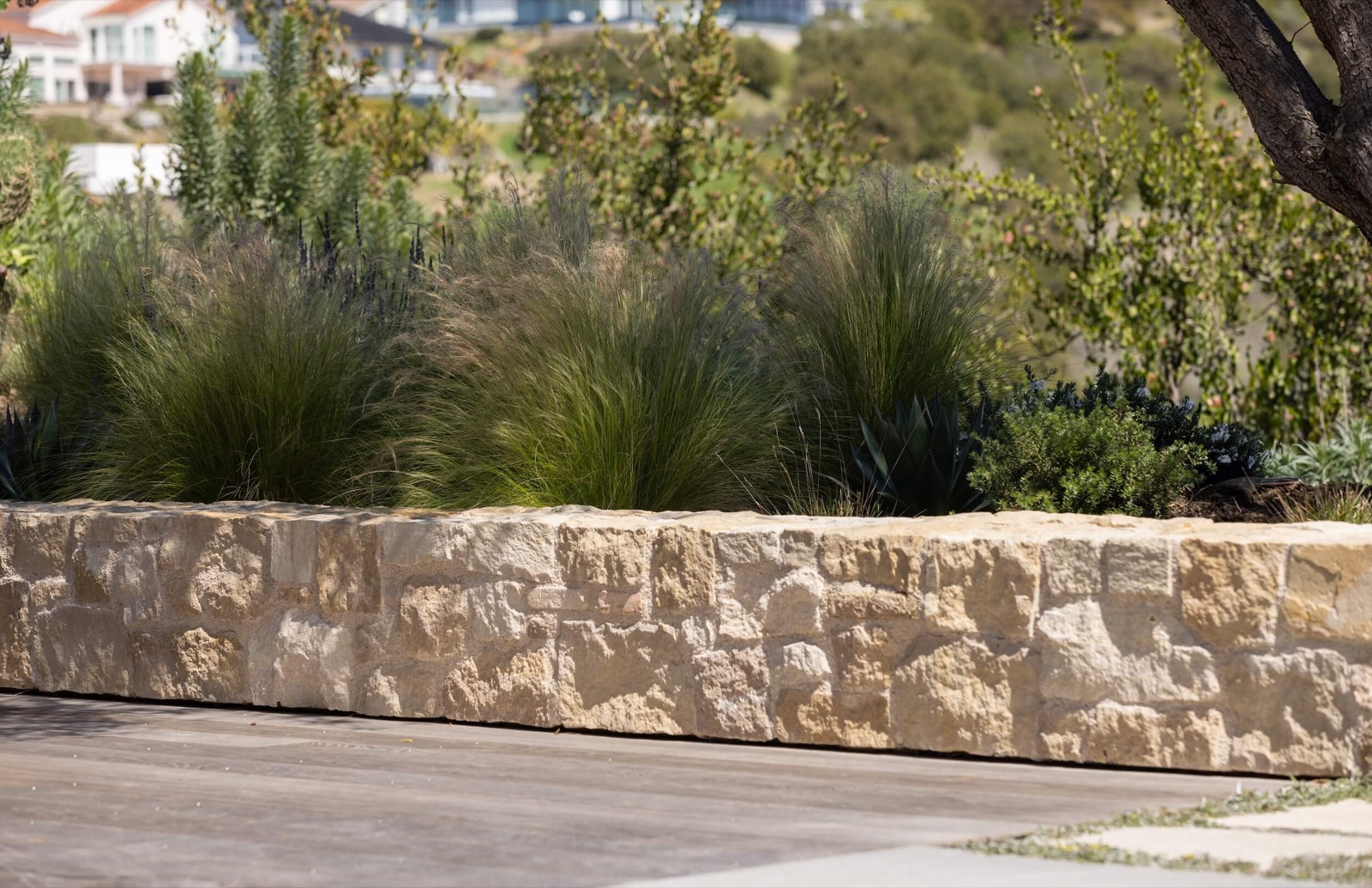 Custom stone accent wall and hardscape detail, Naples, Florida