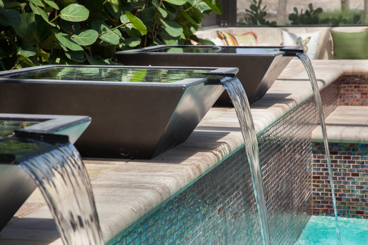 Outdoor Lounge — photo 9