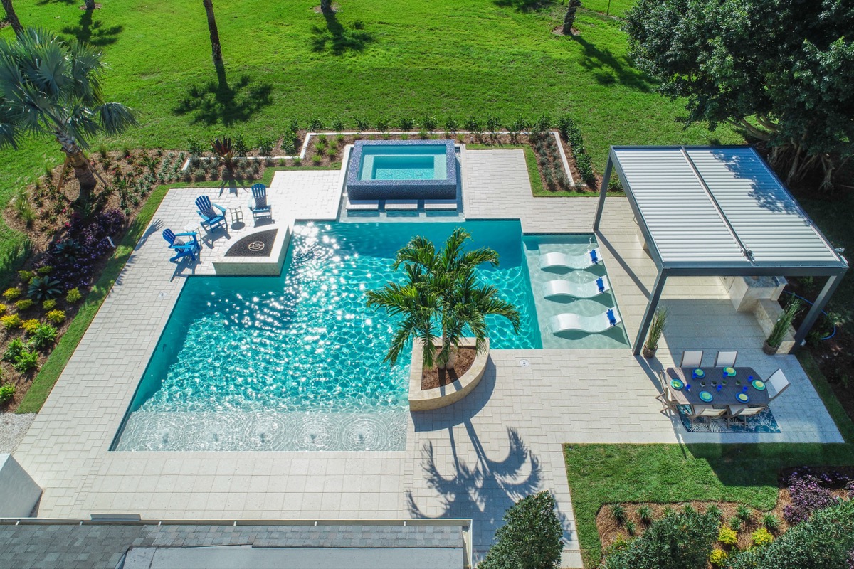 Resort Worthy — photo 3